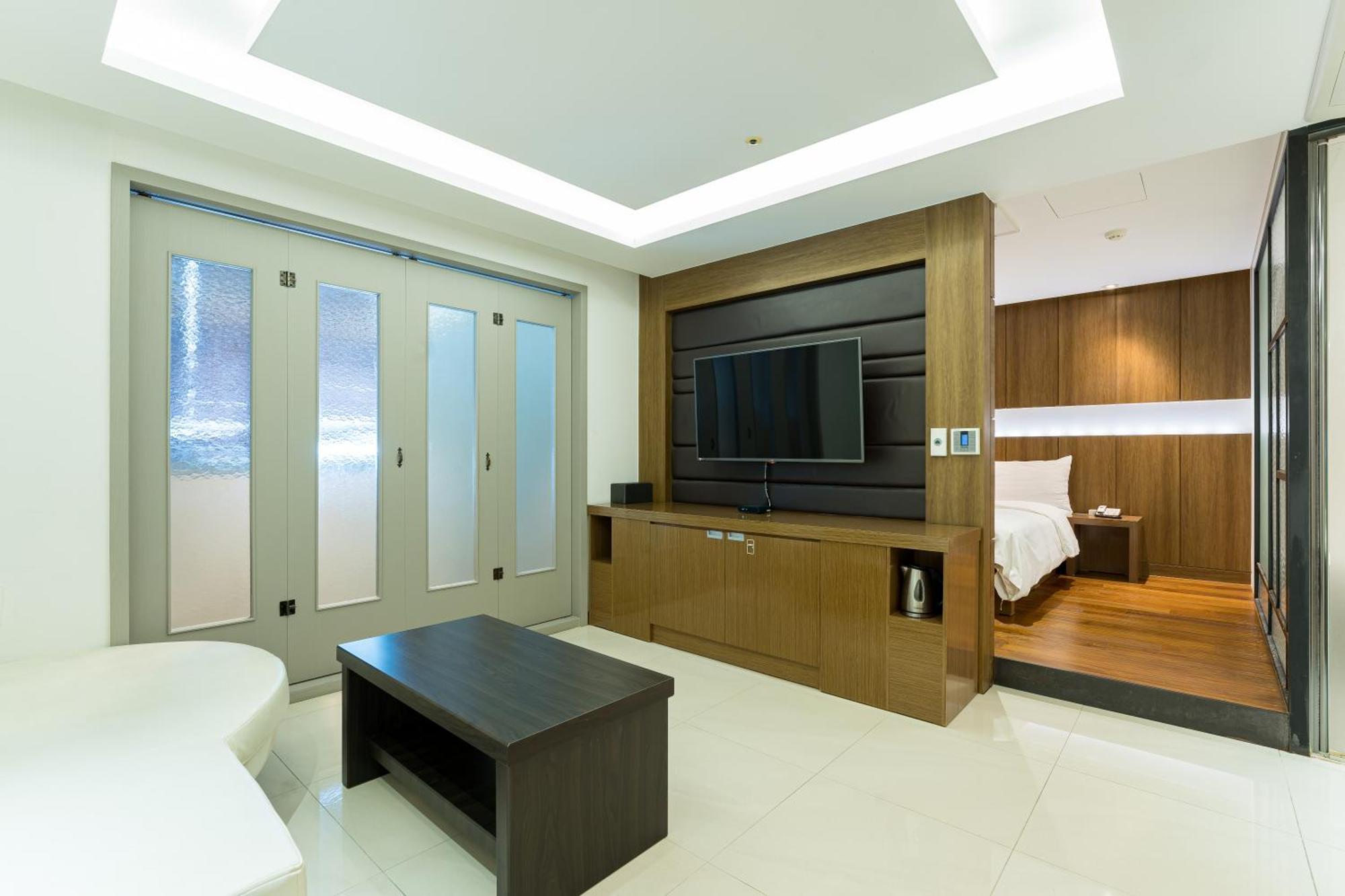 Browndot Hotel Incheon Songdo Buitenkant foto