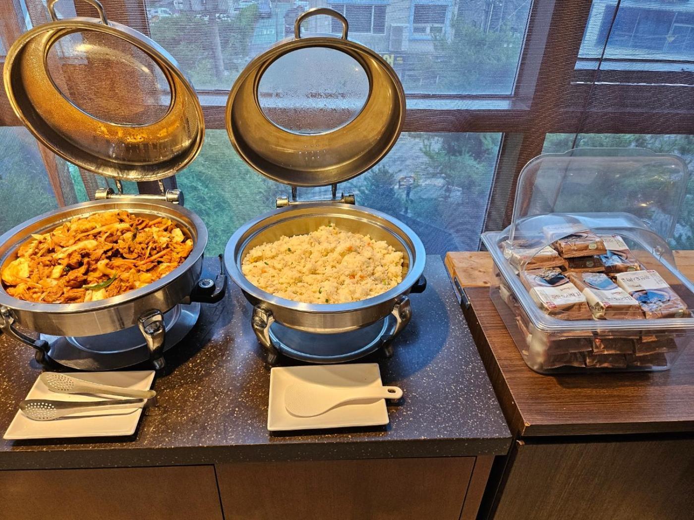 Browndot Hotel Incheon Songdo Buitenkant foto