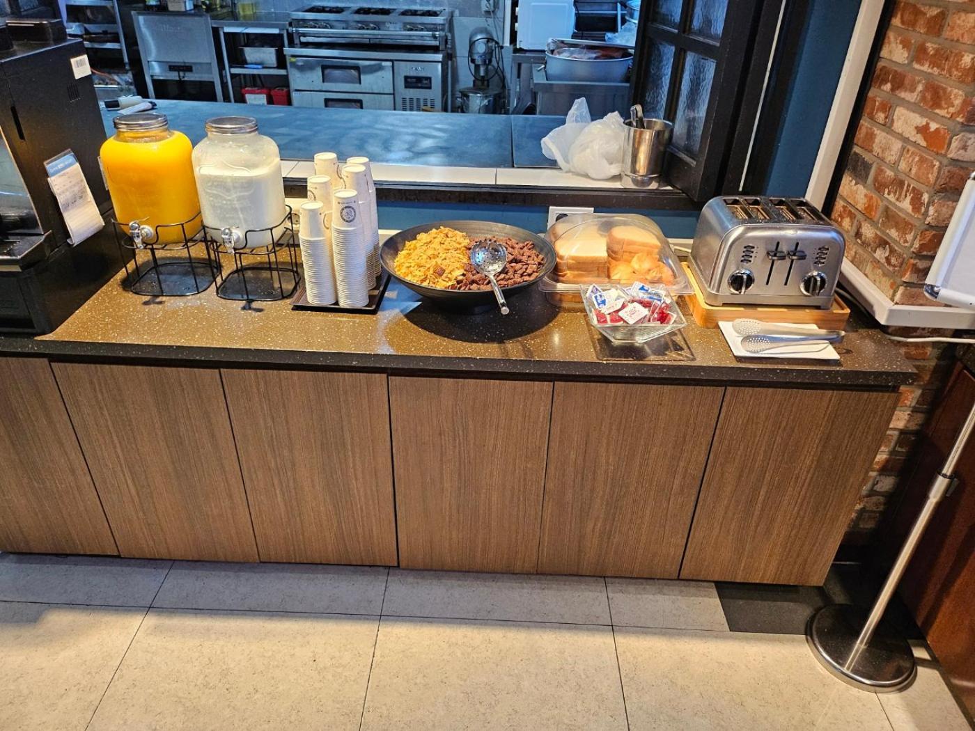 Browndot Hotel Incheon Songdo Buitenkant foto