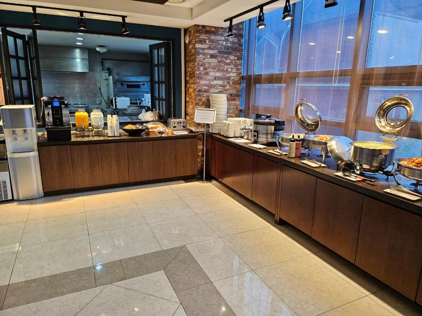 Browndot Hotel Incheon Songdo Buitenkant foto